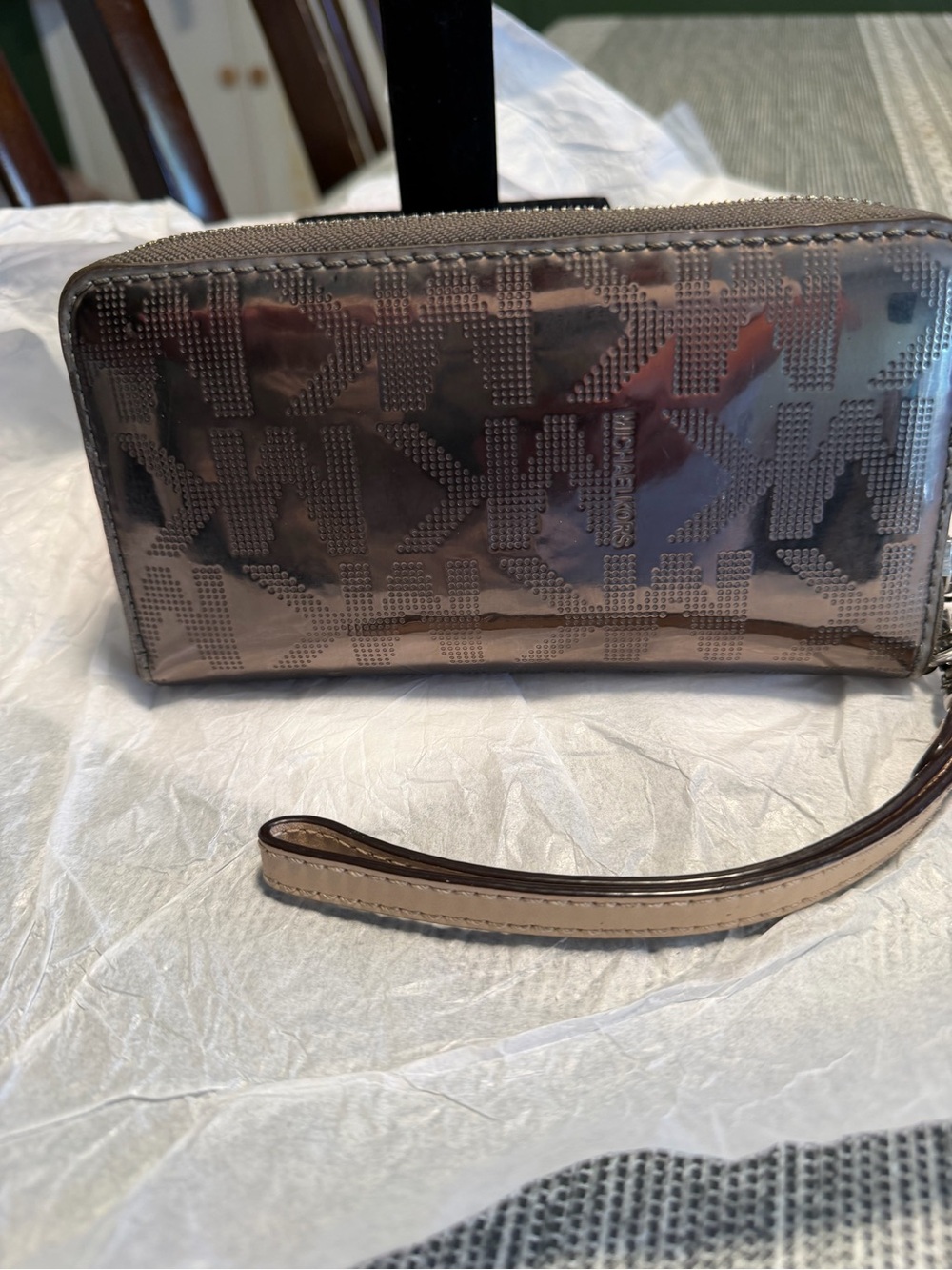 Michael Kors Metallic Bronze Logo Zip Wallet - Picture 3 of 11